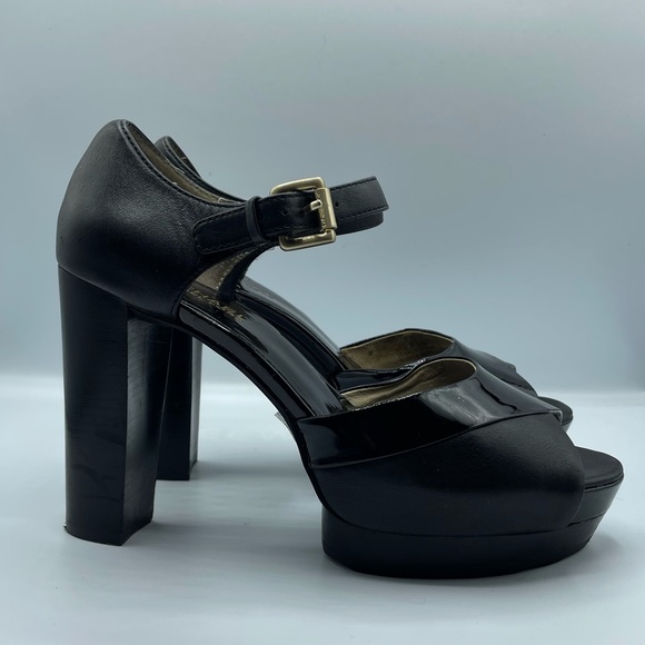 Michael Kors Platform Heels Size 7.5 - Picture 6 of 9